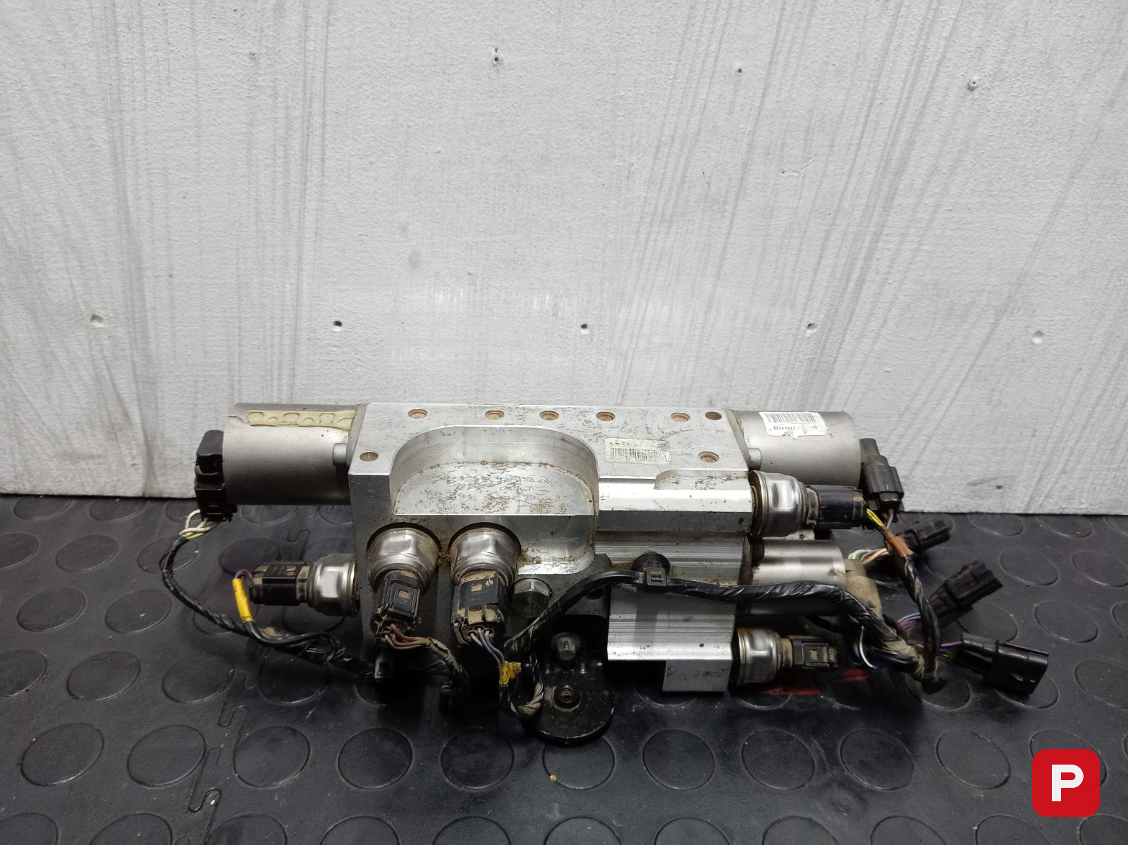Anti-Roll Stability Control Hydraulic Valve Block — Range Rover Sport L494 14-17 — PTV-000109