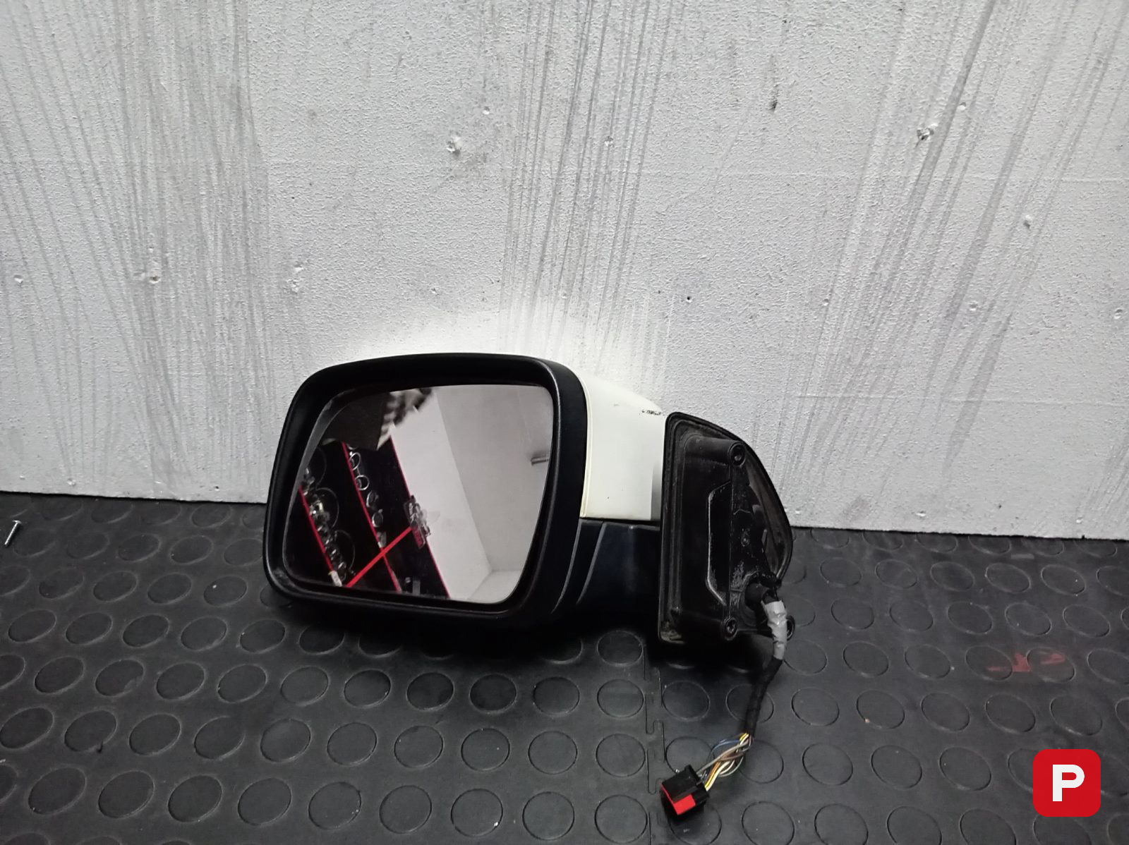 DOOR MIRROR- LEFT SIDE — Land Rover Discovery 4 2010–2014 — PTV-000209