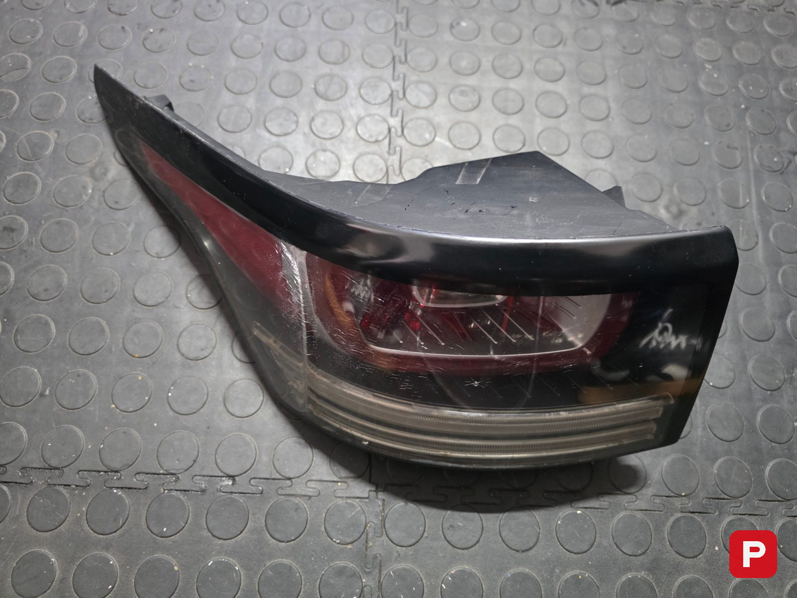 Tail light — LAND ROVER RANGE ROVER L494 — PTV-000306