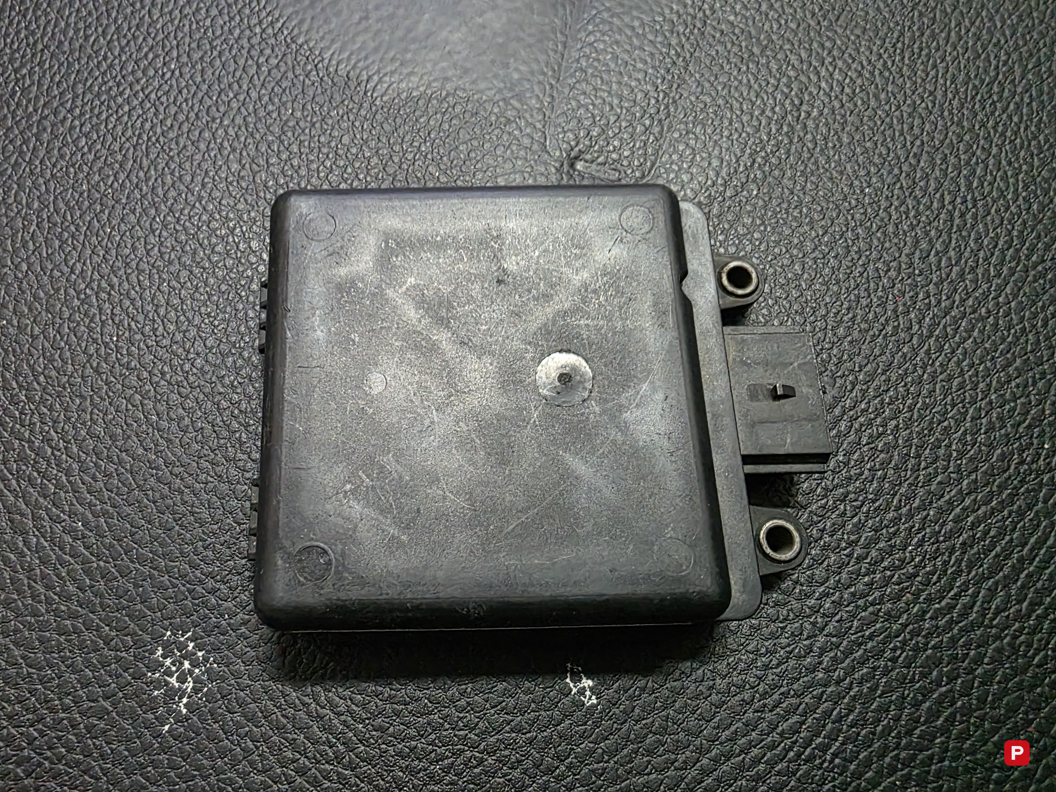 Blind Spot Detection Module / Radar Sensor — Jeep Grand Cherokee WK2 2011–2014 — PTV-000398