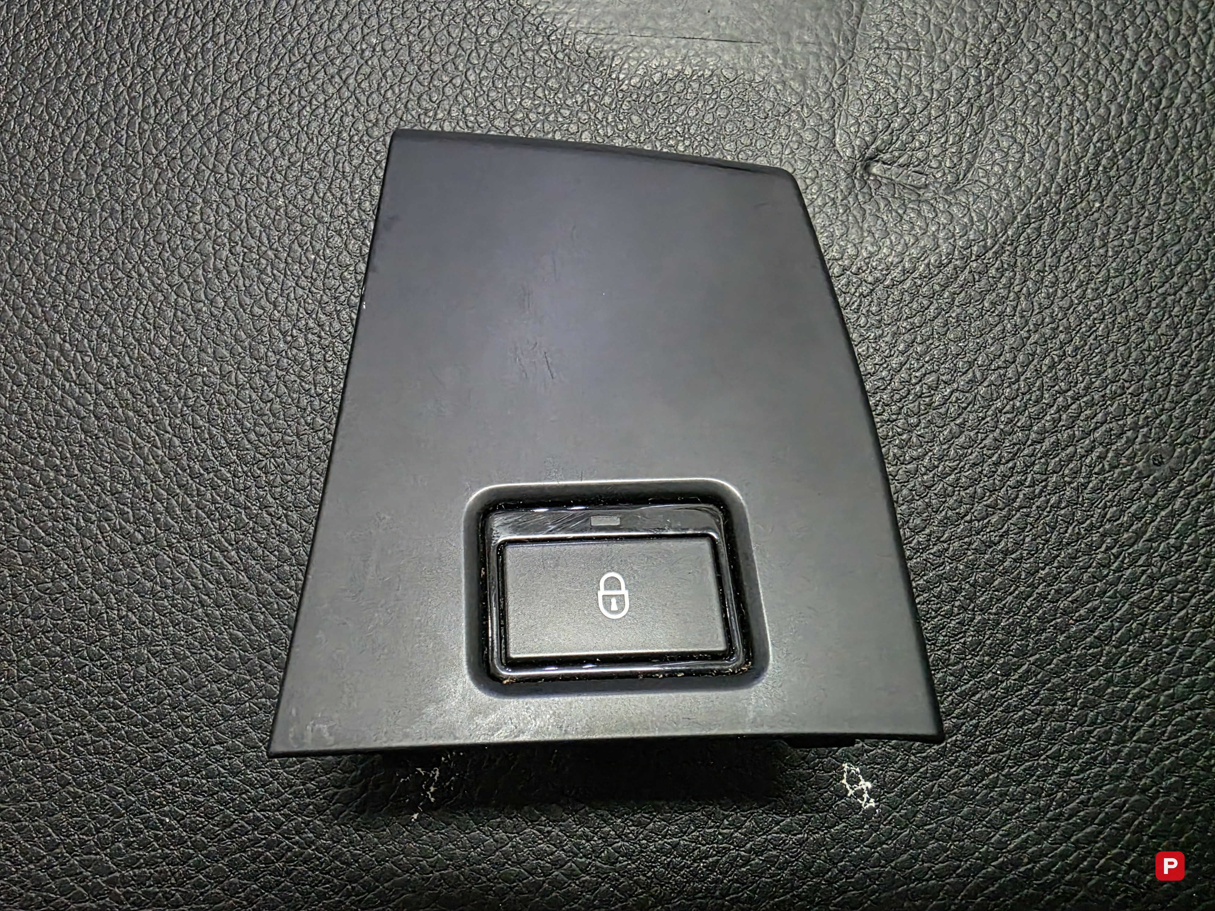Door unlock switch — JAGUAR F-PACE X761 2015–2021 — PTV-000401