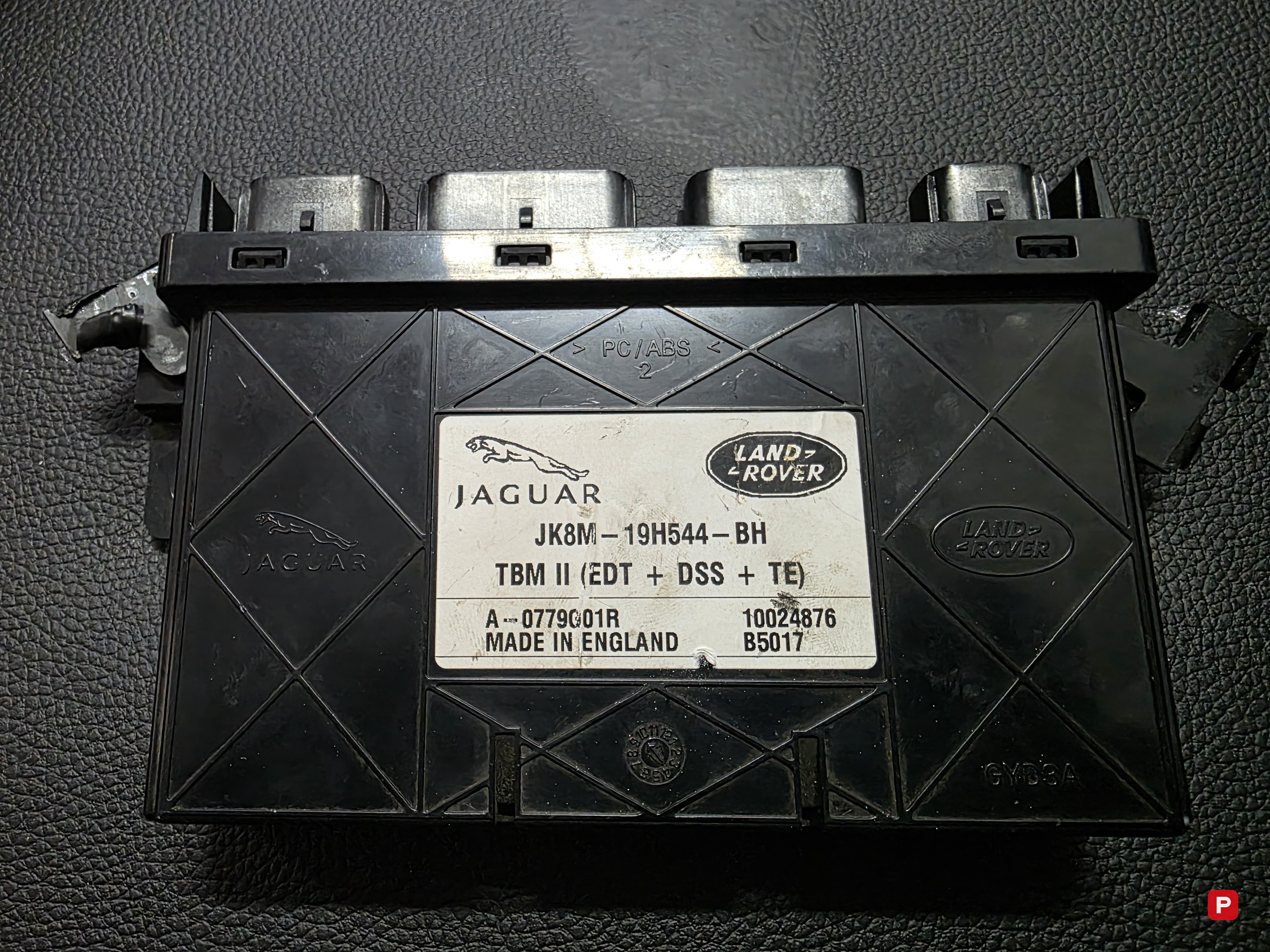 Towing control module — LAND ROVER RANGE ROVER L494 — PTV-000502
